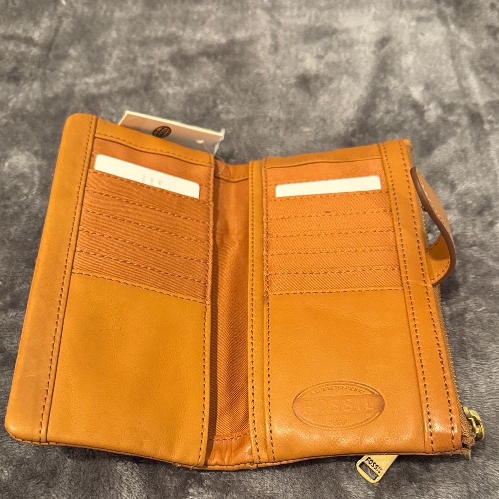 Fossil Camel Leather Women's Wallet New with Tag - Picture 3 of 3